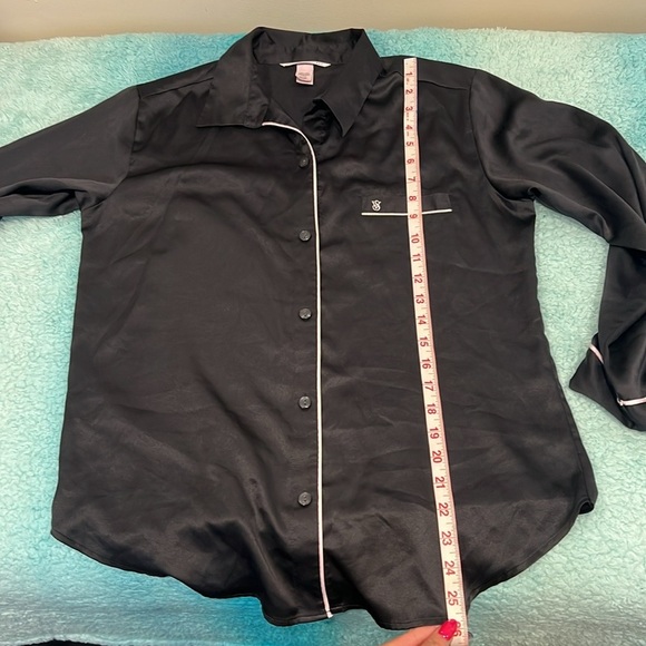 🔥Victoria’s Secret Black Pajama Set with Pink Accents🔥 - Picture 10 of 11